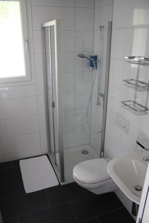 Hotel Engel Еметен Екстериор снимка
